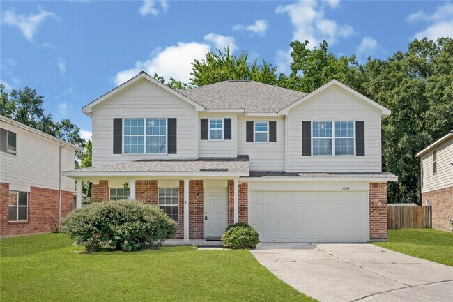 Building Photo - 5019 Woodland Meadows Ln