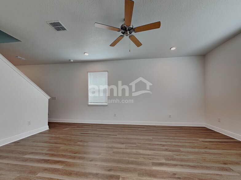 Building Photo - 6773 Atlantic Bch Ave
