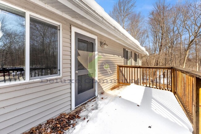 Building Photo - Beautiful 3 Bedroom in Alto – Updated, Spacious, Surrounded by Nature