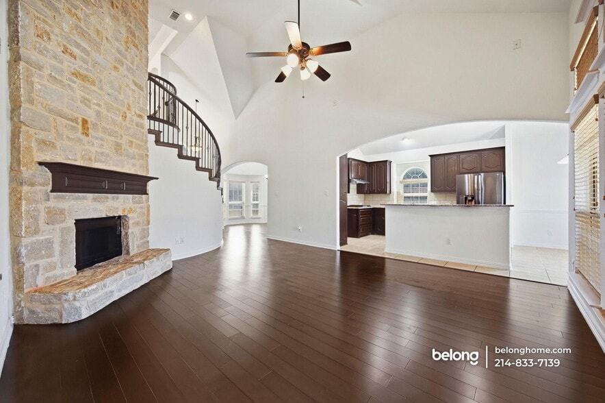 Building Photo - 9349 Velvet Cactus Dr