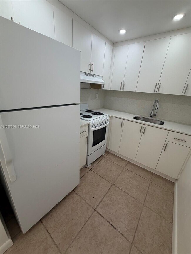 Building Photo - 7851 Dunham Blvd