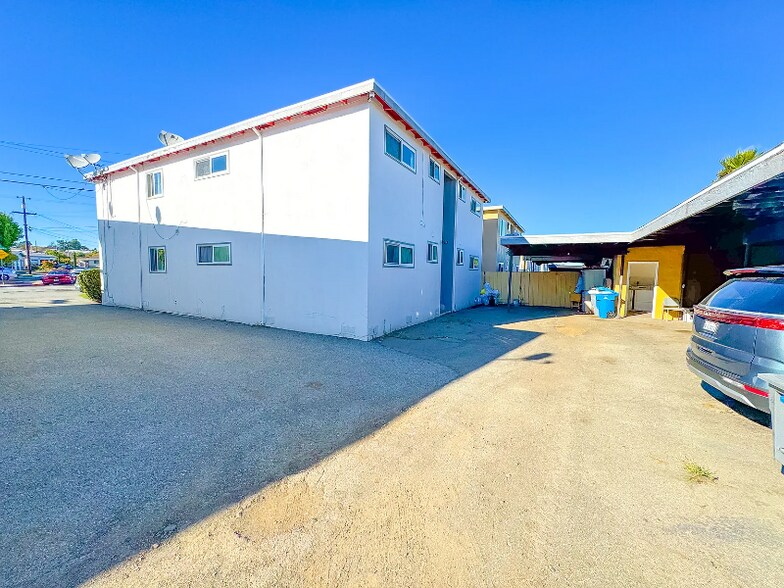 Building Photo - 12 Linden Ave