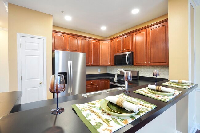 Building Photo - 80 Lyon Ct