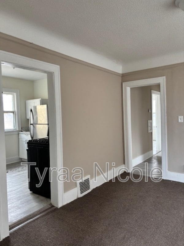 Building Photo - 2285 Cortland St