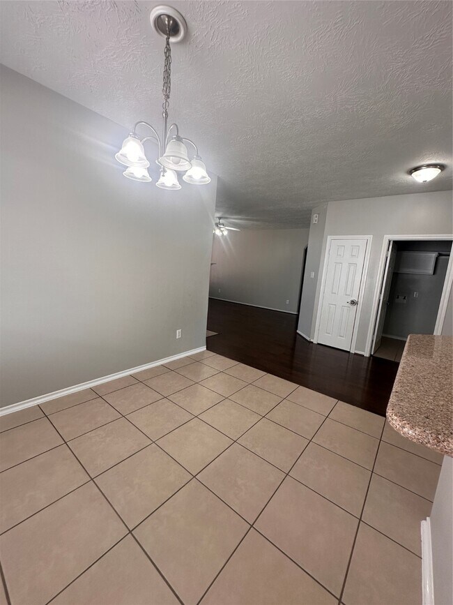 Building Photo - 8802 Hostler Dr