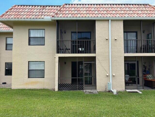 Building Photo - 6748 Palmetto Cir S