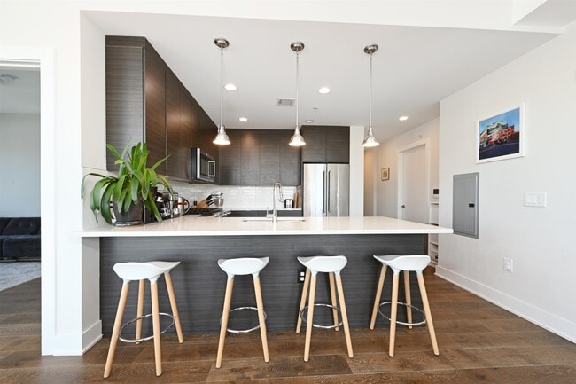 Building Photo - 502 Palisade Ave