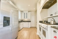 Building Photo - 753 S Ogden Dr