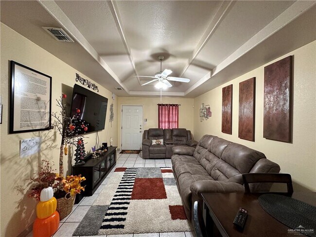 Building Photo - 7 Inspiration Rd