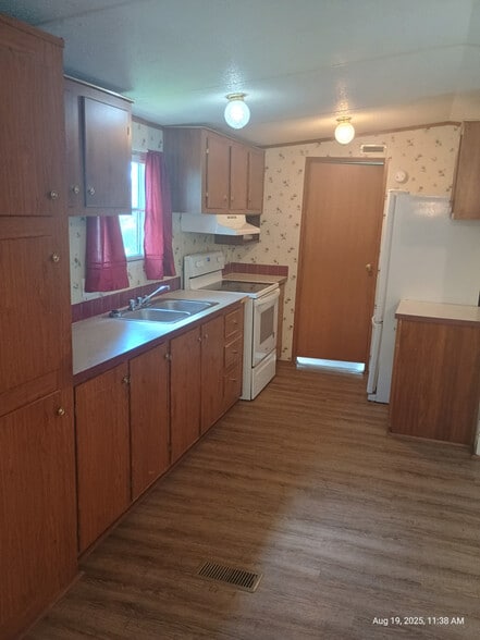 Building Photo - 99 Sowell Ave