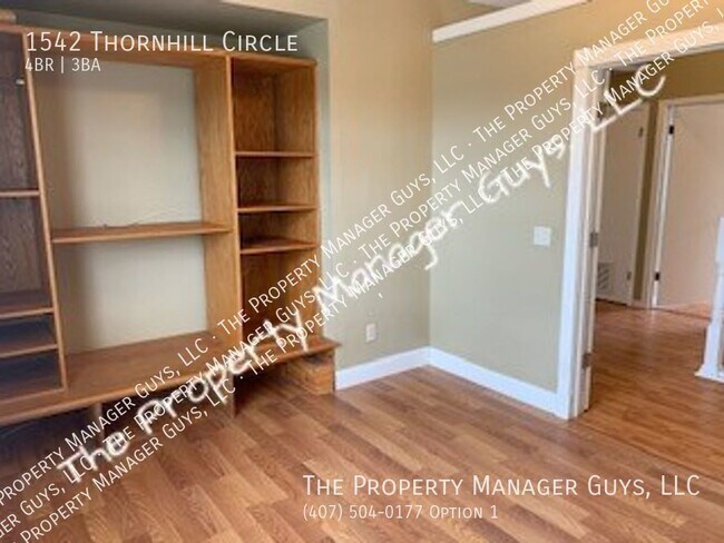 Building Photo - 1542 Thornhill Cir