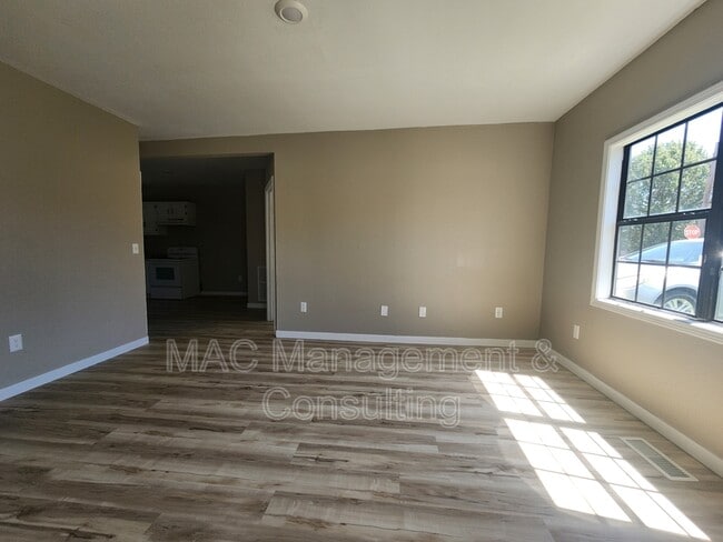 Building Photo - 1319 Autumn Ave