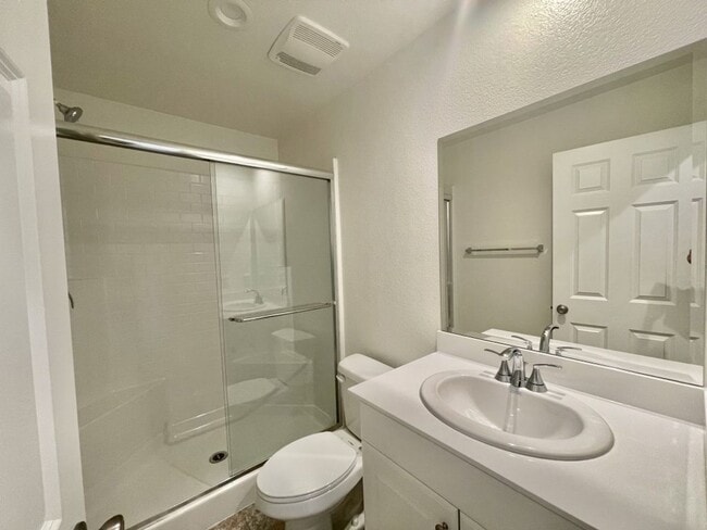 Building Photo - 21151 Packing House Ct