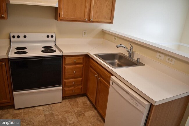 Building Photo - 1302 Arabis Ct