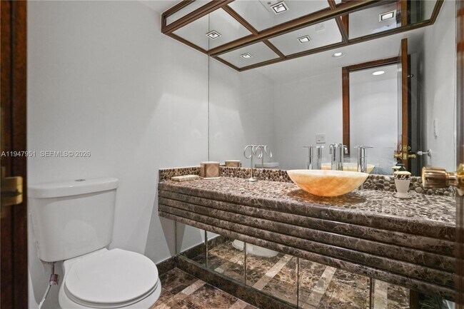 Building Photo - 19355 Turnberry Way