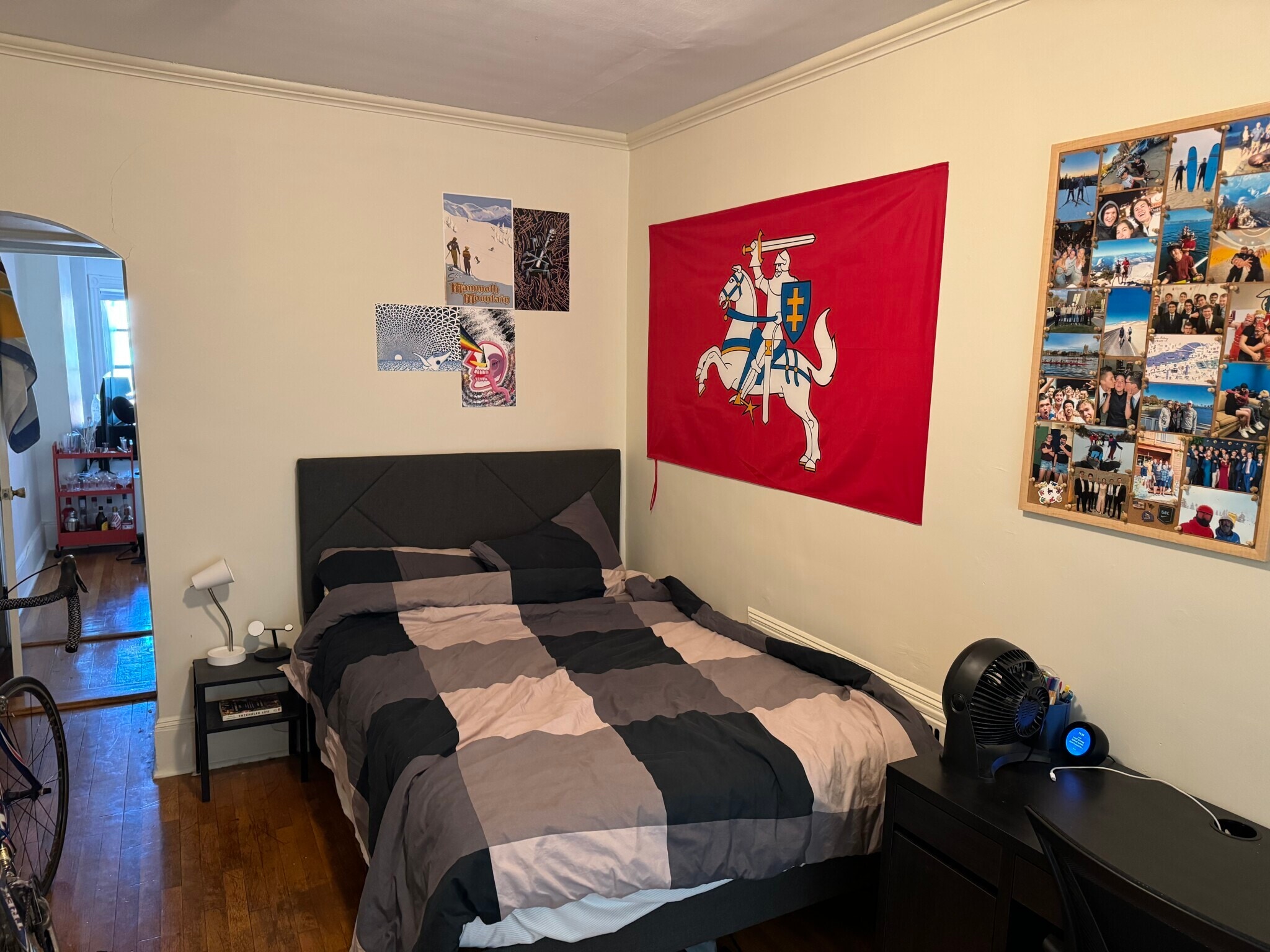 Building Photo - 910 Beacon St