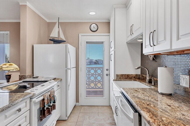 Building Photo - 761 John Ringling Blvd