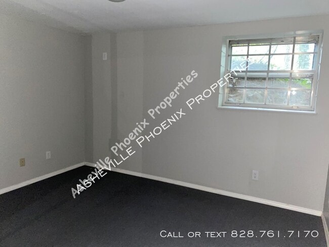 Building Photo - 36 Clarendon Road