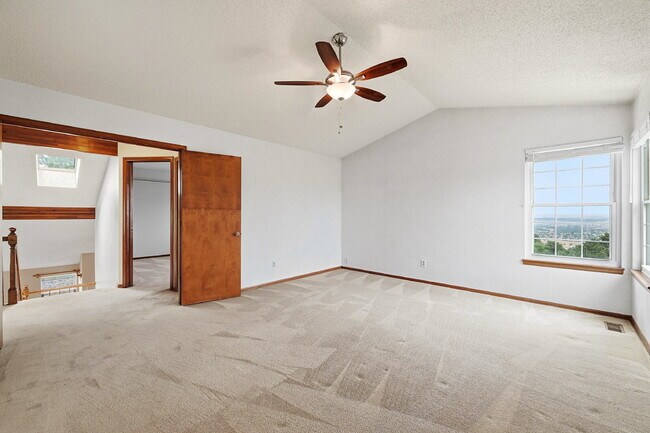 Building Photo - $2,845.95- 4-Bed /3-Bath Gem with Finished Basement and Fenced-in Yard in Colorado Springs!