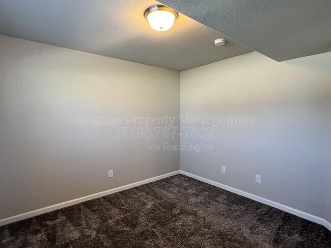 Building Photo - 4471 Allenite Point