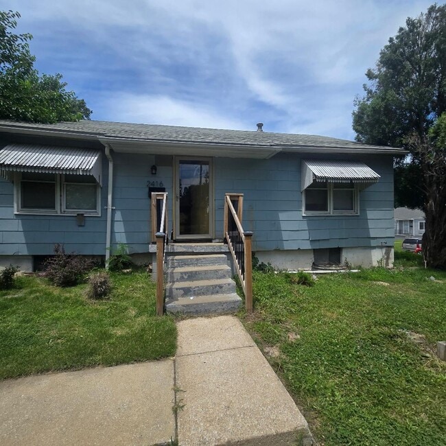 Primary Photo - 2416 E 53rd St
