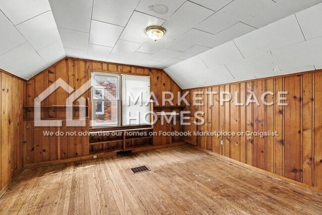Building Photo - 18675 Forrer St