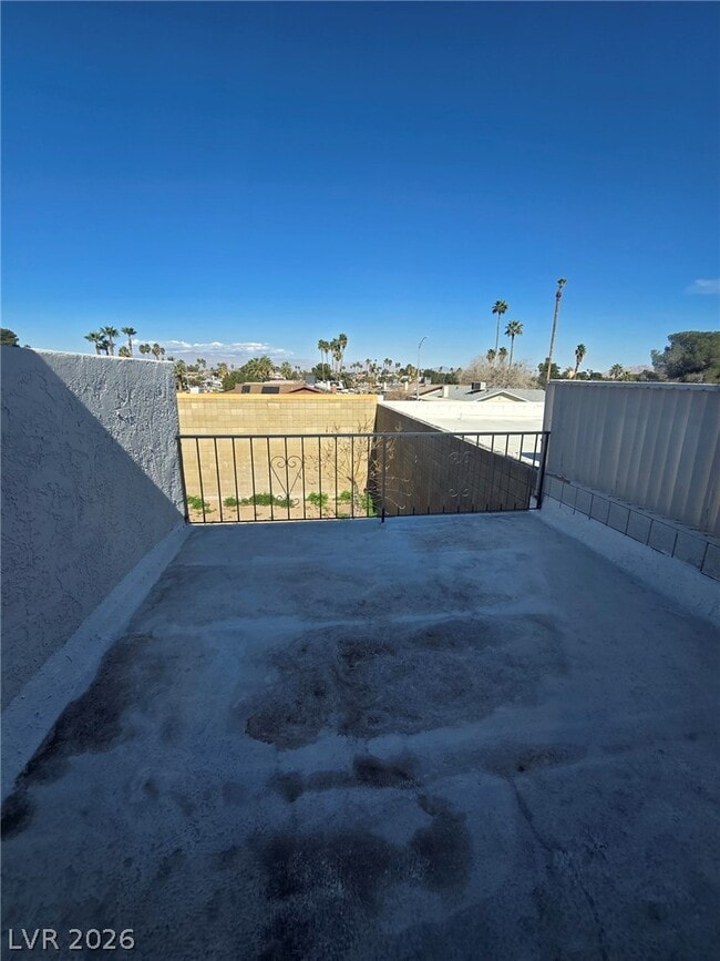 Building Photo - 3612 Mt Vernon Ave