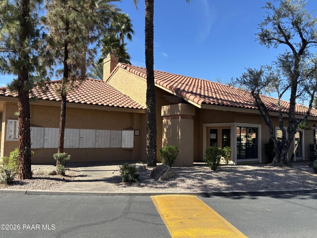 Building Photo - 8787 E Mountain View Rd