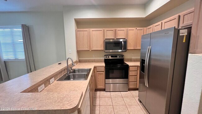 Building Photo - 100 Tucan Way