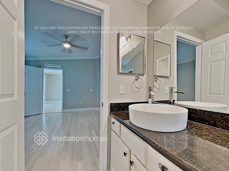 Building Photo - 4730 Petal Pawpaw Ln