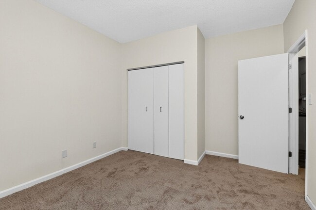 Building Photo - Cozy Three Bedroom Home!