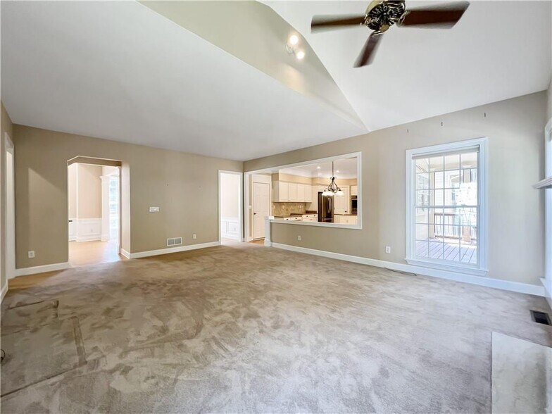 Building Photo - 1670 Laleiah Dr