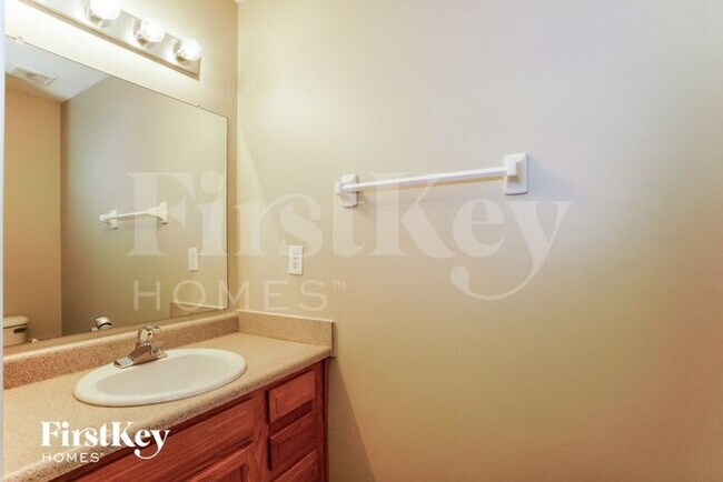 Building Photo - 3977 Summerstone Dr