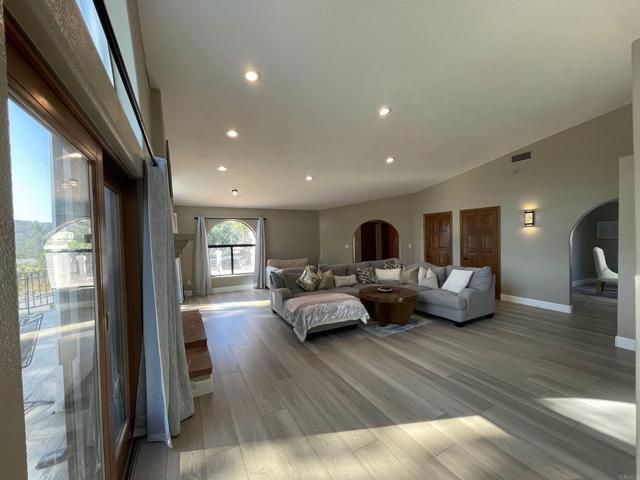 Building Photo - 15290 Moonglow Dr