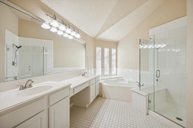 Building Photo - 11819 Amyford Bend