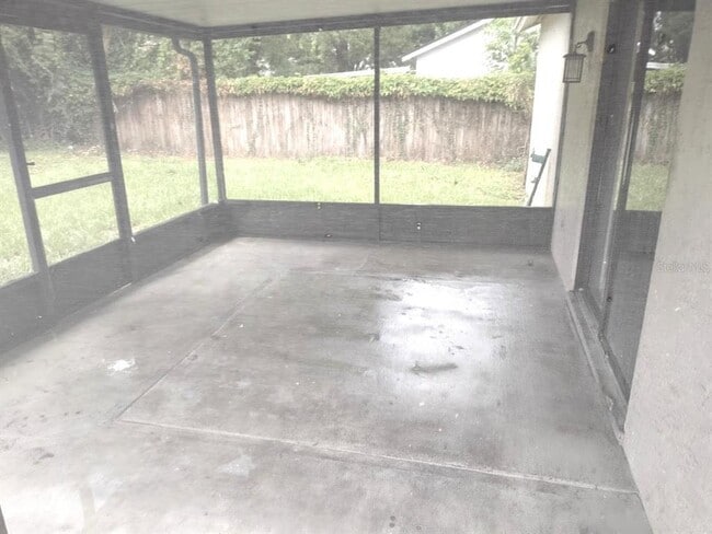 Building Photo - 725 Chilt Dr