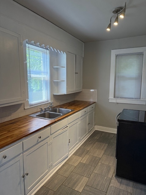 Building Photo - **$500 off 1st months rent** 2BR/1BA duple...