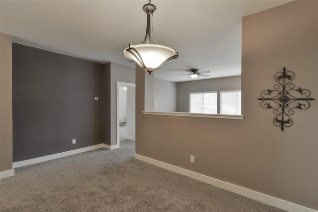 Building Photo - 407 Laurel Pine Dr