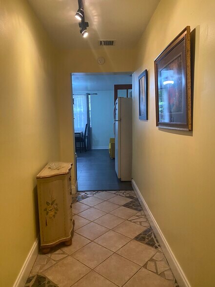 Building Photo - 1760 NE 144th St