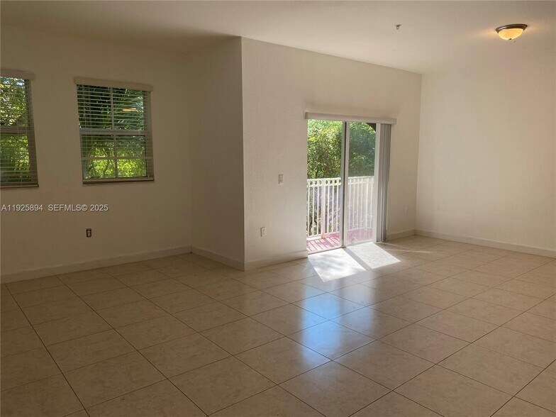 Building Photo - 210 NW 109th Ave