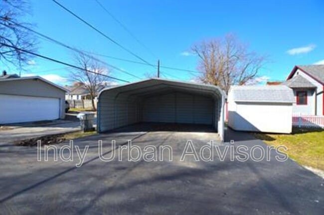 Building Photo - 724 E Pleasant Run Parkway North Dr