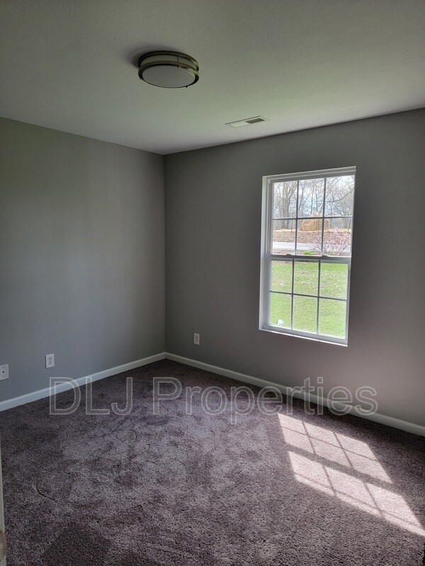 Building Photo - 1805 McCarter St