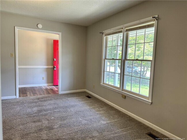 Building Photo - 2052 Windlock Dr