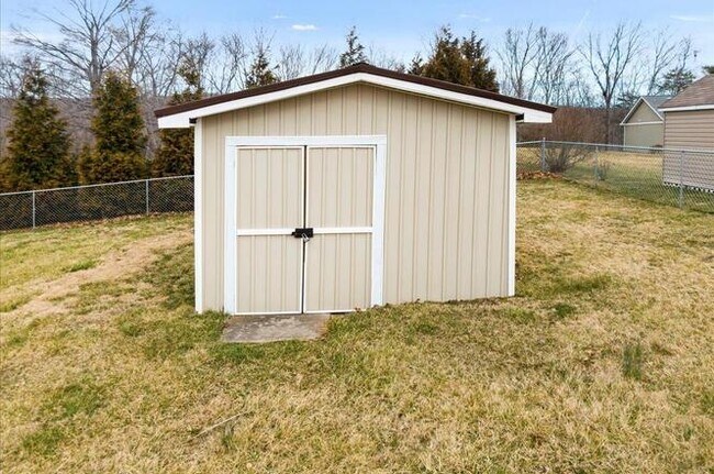 Shed - 1210 Stafford Dr