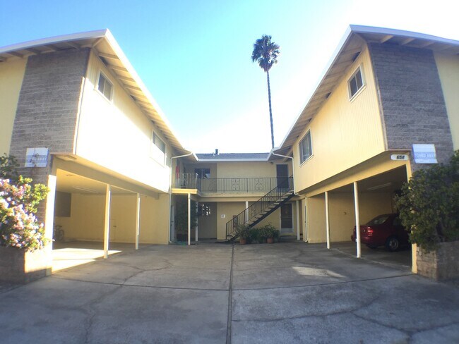 Building Photo - 654 Kirkland Drive
