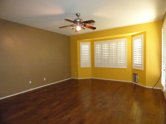 Building Photo - 4 bedroom home with SOLAR and all appliances!