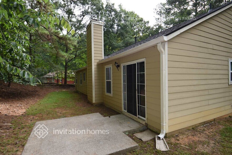 Building Photo - 1213 Trout Dr