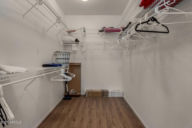 Building Photo - 15027 W Home Run Dr