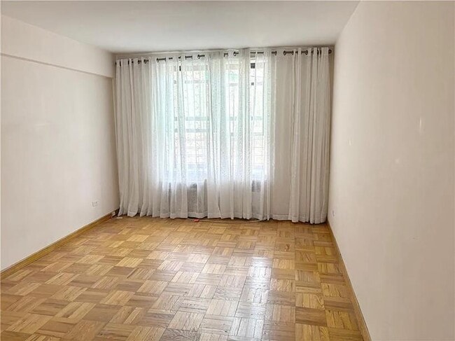 Building Photo - 2299 E 13th St