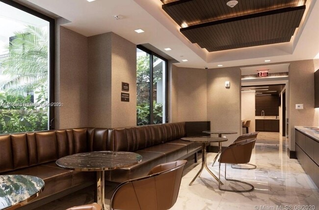 Building Photo - 301 Altara Ave